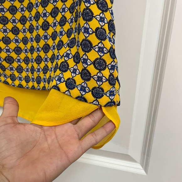 Rose + Olive Sleeveless Yellow Blue Geometric Print Blouse S - Picture 4 of 11